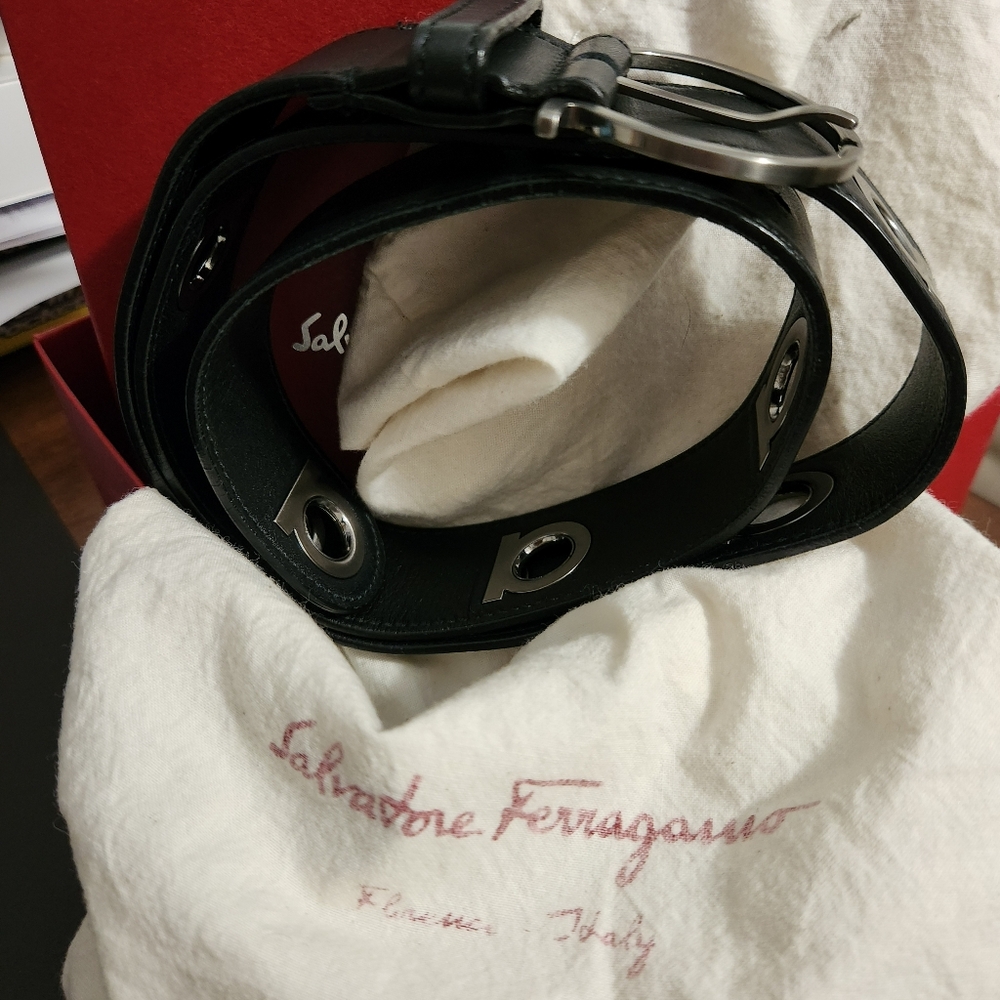 Salvatore Ferragamo Black Leather Belt with Silver Accents - Picture 10 of 10